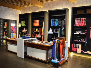 Shopping - Copyright Maison des Canuts